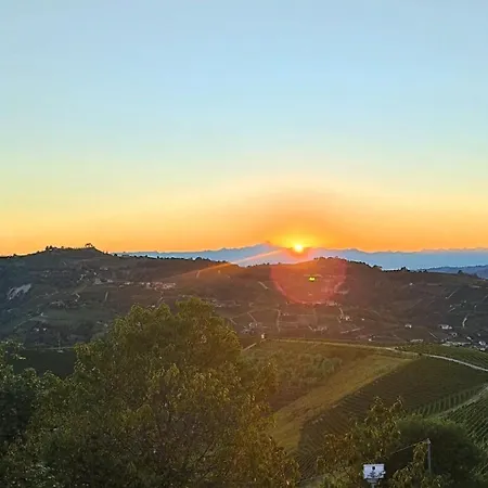 Casa Rubbo - 'como' Nelle Langhe 아파트 알바