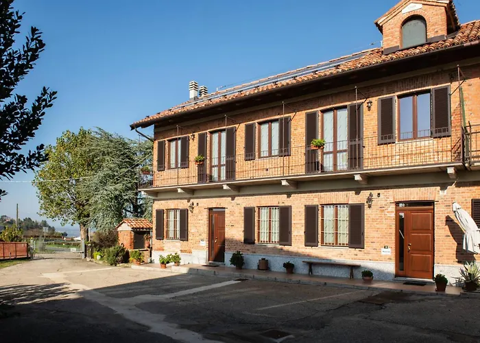 Casa Rubbo - 'como' Nelle Langhe アパート *